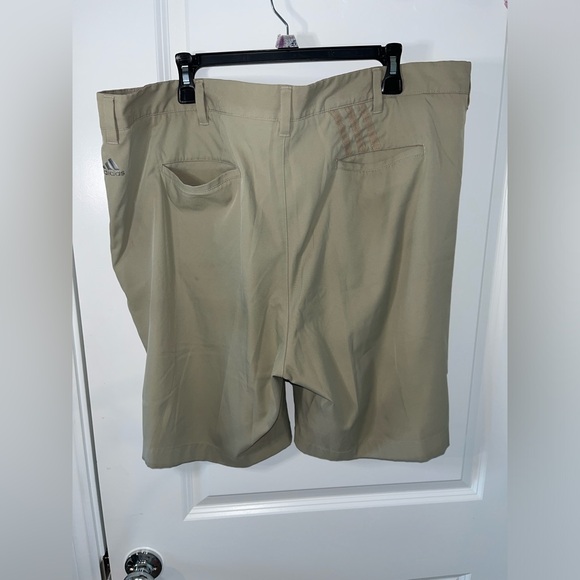 ADIDAS Men’s Khaki Golf Activewear Athletic Anti-Slip Grip Casual Shorts Sz 42 - Picture 2 of 16